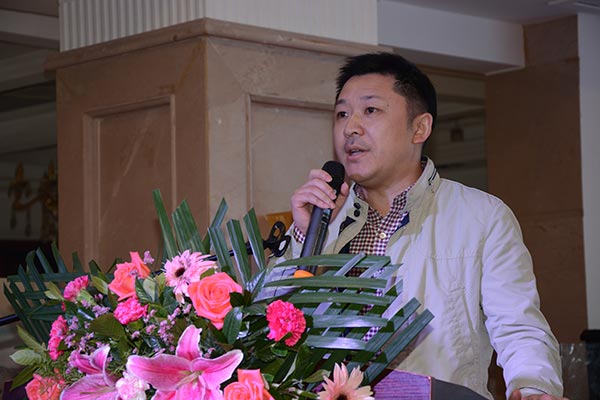 公司组织全体员工召开了庆典活动，祝賀公司新三板成功挂牌。
